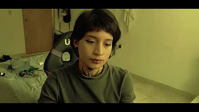 Snapshot of _Apola_77 chatting on March 2025 07:27:01 PM  Apola 77 online show from March 2025 07:27:01 PM