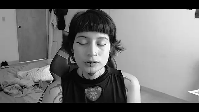 Snapshot of _Apola_77 chatting on March 2025 09:13:01 PM  Apola 77 online show from March 2025 09:13:01 PM