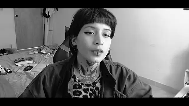 Snapshot of _Apola_77 chatting on March 2025 08:18:02 PM  Apola 77 online show from March 2025 08:18:02 PM