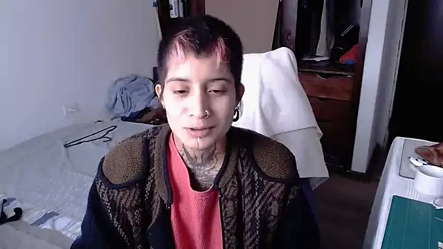 Snapshot of _Apola_77 chatting on October 2025 06:39:01 PM  Apola 77 online show from October 2025 06:39:01 PM