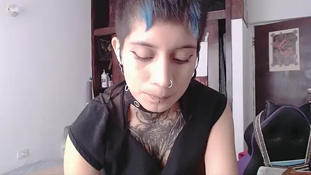 Snapshot of _Apola_77 chatting on October 2025 06:27:01 PM  Apola 77 online show from October 2025 06:27:01 PM