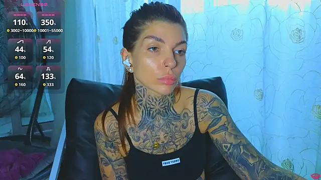 Snapshot of tattooedBabyy chatting on June 2026 10:15:01 AM tattooedBabyy online show from June 2026 10:15:01 AM
