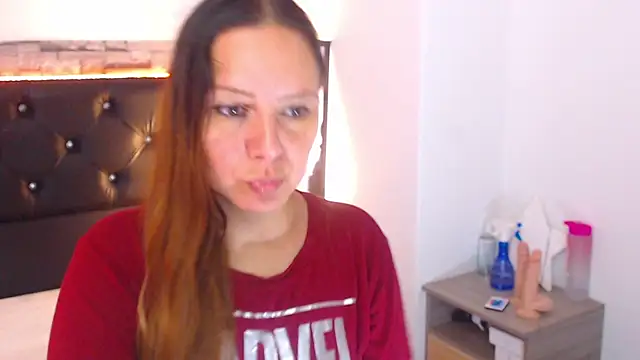 camila delarosa online show from March 2025 02:56:01 PM