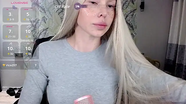 Snapshot of Marmalade_Fox chatting on March 2025 01:35:02 PM Marmalade Fox online show from March 2025 01:35:02 PM