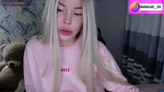 Snapshot of Marmalade_Fox chatting on November 2025 03:47:02 PM Marmalade Fox online show from November 2025 03:47:02 PM