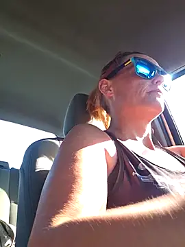 Snapshot of Dixiefaye_Pika chatting on March 2025 08:52:01 PM Dixiefaye Pika online show from March 2025 08:52:01 PM