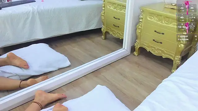 Snapshot of Valerith_Vega_ chatting on October 2025 12:39:02 PM Valerith Vega  online show from October 2025 12:39:02 PM