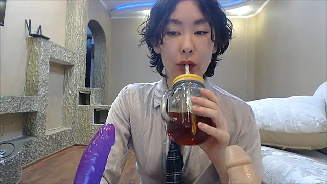 Kunimitsuu  online show from February 2025 07:33:02 PM