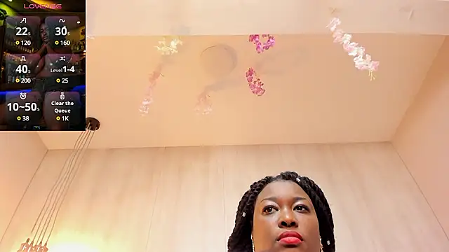 Snapshot of ShairaCoxx chatting on December 2024 03:58:01 PM ShairaCoxx online show from December 2024 03:58:01 PM