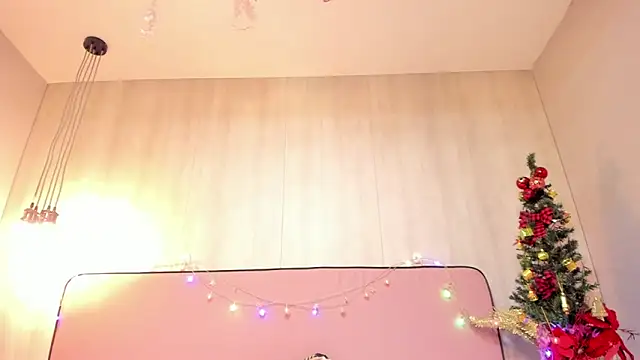 Snapshot of ShairaCoxx chatting on December 2024 03:26:01 PM ShairaCoxx online show from December 2024 03:26:01 PM