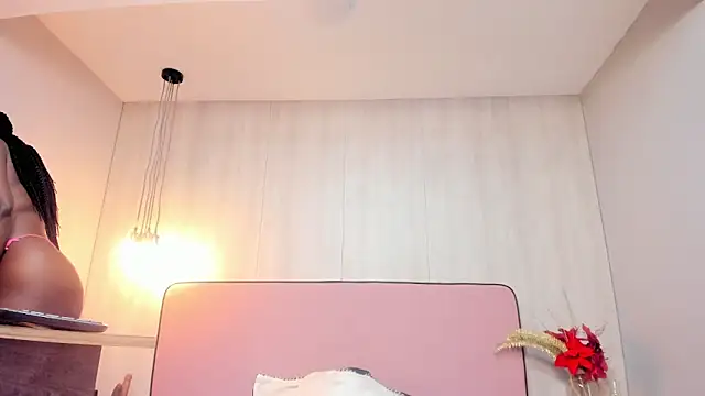 Snapshot of ShairaCoxx chatting on February 2025 11:54:01 AM ShairaCoxx online show from February 2025 11:54:01 AM