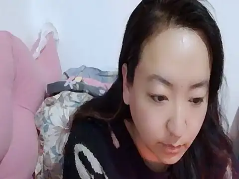 Snapshot of Xylona666 chatting on February 2025 01:17:02 PM Xylona666 online show from February 2025 01:17:02 PM