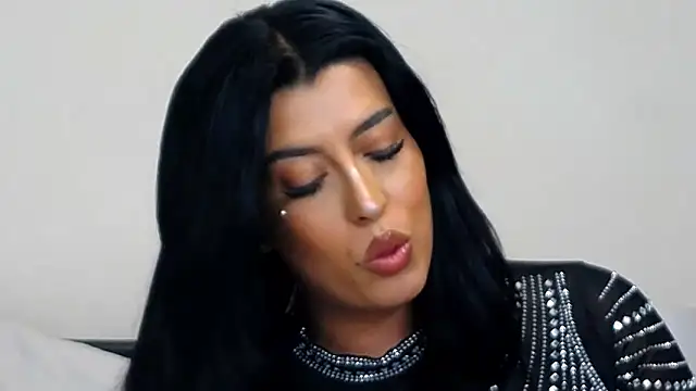 Snapshot of GiseleReine chatting on February 2025 03:26:01 PM GiseleReine online show from February 2025 03:26:01 PM