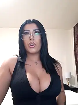 Snapshot of GiseleReine chatting on February 2025 04:03:02 PM GiseleReine online show from February 2025 04:03:02 PM