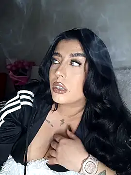 Snapshot of GiseleReine chatting on March 2025 04:17:01 PM GiseleReine online show from March 2025 04:17:01 PM