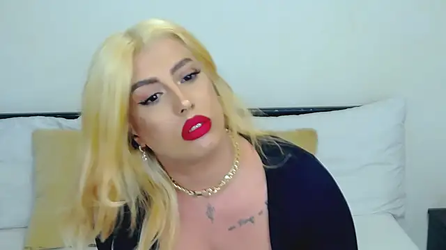 Snapshot of GiseleReine chatting on October 2025 08:46:01 AM GiseleReine online show from October 2025 08:46:01 AM