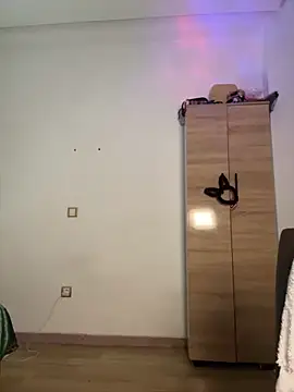 ZINA-MOROCCO online show from October 2025 04:46:01 PM