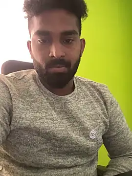 Handsomehunk 4U online show from December 2024 07:39:02 AM