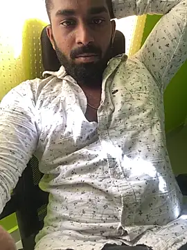 Handsomehunk 4U online show from December 2024 05:39:02 AM