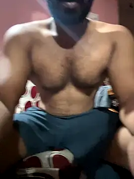 Handsomehunk 4U online show from November 2025 04:55:01 PM