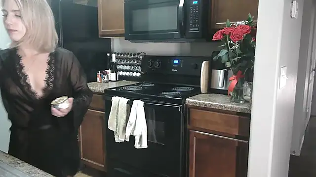 NatalieKneals online show from February 2025 07:04:02 AM