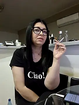 Milf Abigail online show from December 2025 01:35:02 AM