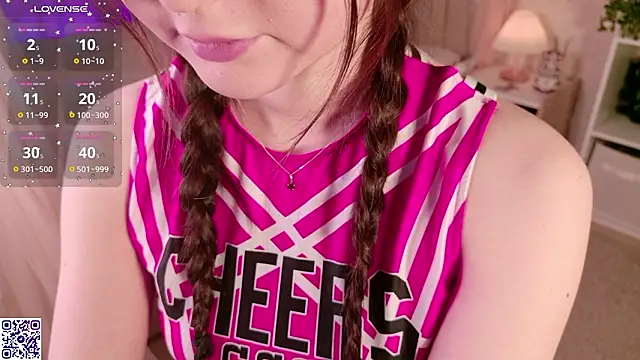 Snapshot of LeraKit chatting on February 2026 02:43:02 PM LeraKit online show from February 2026 02:43:02 PM