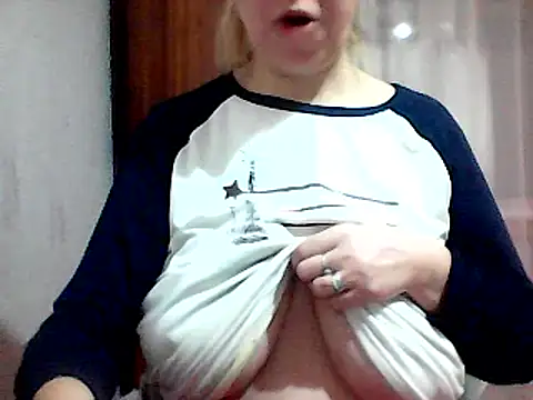 AnaXBerry online show from January 2025 05:48:01 PM