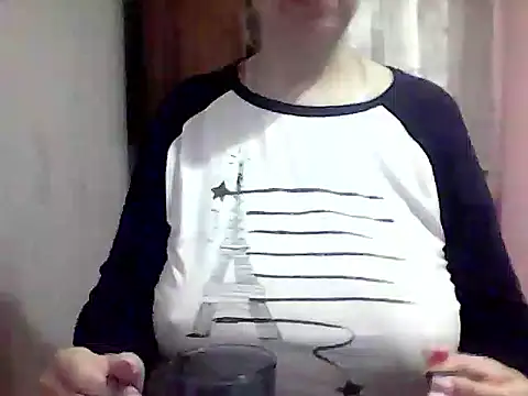 AnaXBerry online show from October 2025 06:17:01 PM