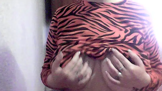 AnaXBerry online show from January 2026 07:01:02 AM