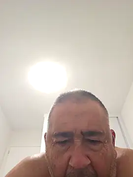 polla calientes47 online show from October 2025 09:15:02 PM