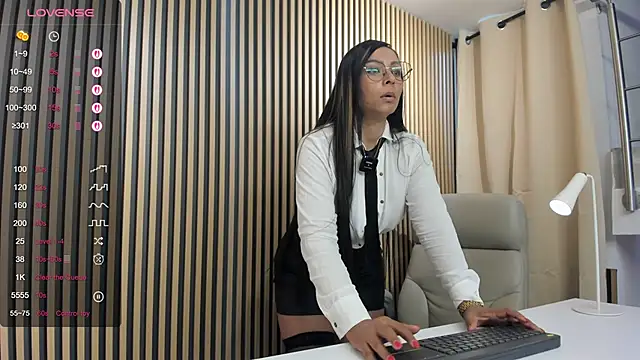 lulu 072 online show from February 2025 03:27:01 PM