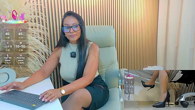 lulu 072 online show from February 2026 12:08:01 AM