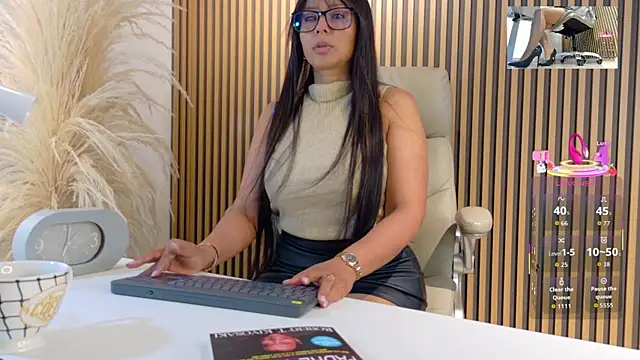 Snapshot of lulu_072 chatting on June 2026 12:24:01 AM lulu 072 online show from June 2026 12:24:01 AM