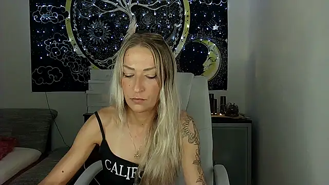 SexxyLiviaa online show from September 2025 05:36:01 PM