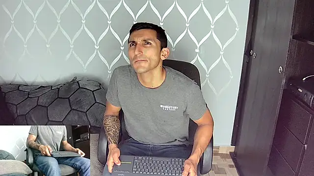 Marck Muscle online show from January 2025 05:23:01 AM