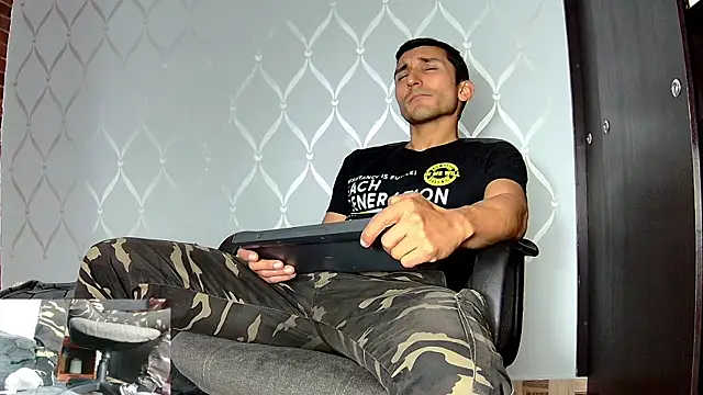 Marck Muscle online show from January 2025 01:16:01 AM