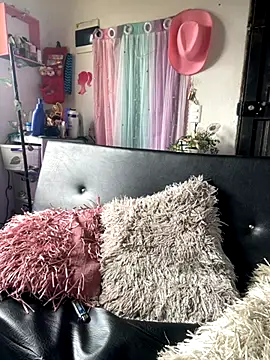 alondra darling online show from October 2025 07:14:02 PM