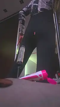 Snapshot of BodyandlegginLover chatting on September 2025 03:03:01 PM BodyandlegginLover online show from September 2025 03:03:01 PM