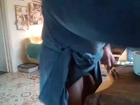 Snapshot of jakjak106 chatting on December 2024 09:40:02 AM jakjak106 online show from December 2024 09:40:02 AM