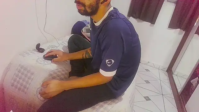 UncutToyBoy23cm online show from November 2025 05:50:01 AM