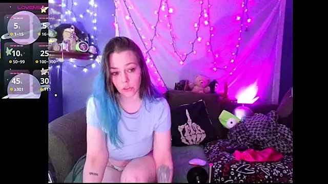 EverlyEster online show from February 2026 10:30:01 PM