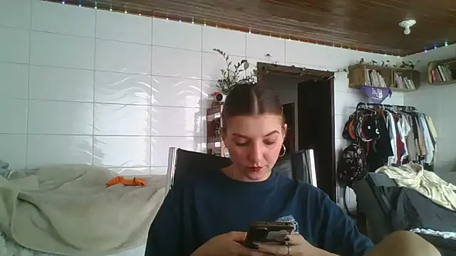 SweetyBabyDemon online show from September 2025 01:45:02 PM