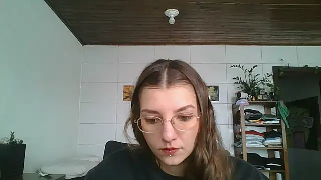 SweetyBabyDemon online show from October 2025 01:42:02 PM