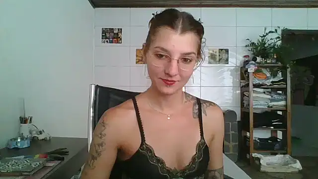 SweetyBabyDemon online show from February 2026 05:21:01 PM