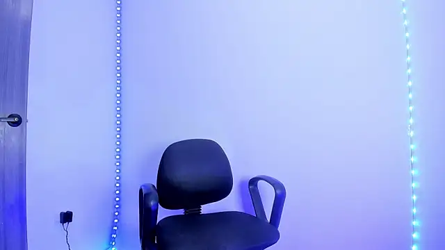 Snapshot of Master_Rimay chatting on November 2025 11:48:01 PM Master Rimay online show from November 2025 11:48:01 PM