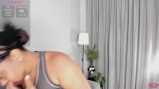 BrianaHazel online show from April 2026 07:47:02 PM