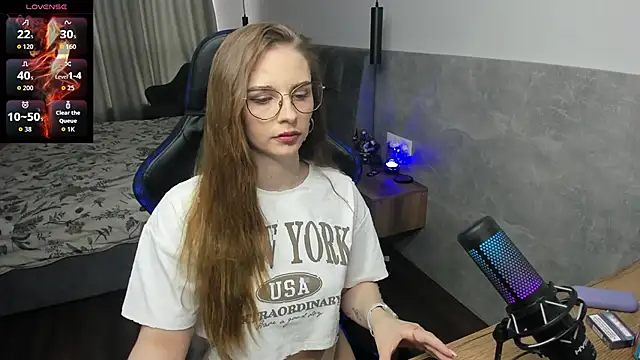 MCfly 11 online show from June 2026 10:52:01 AM
