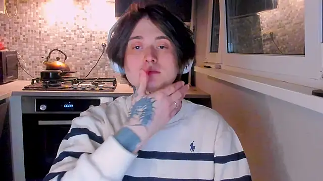 Snapshot of _torfin_ chatting on March 2026 10:03:02 PM torfin online show from March 2026 10:03:02 PM