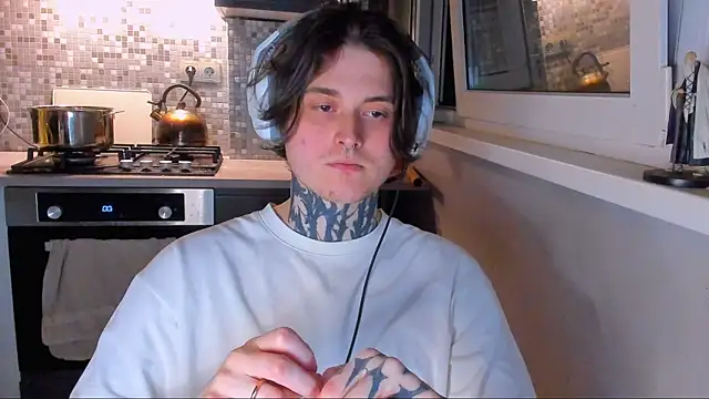 Snapshot of _torfin_ chatting on April 2026 11:13:01 PM torfin online show from April 2026 11:13:01 PM